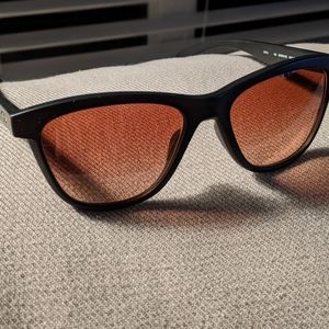 Oakley Moonlighter Sunglasses